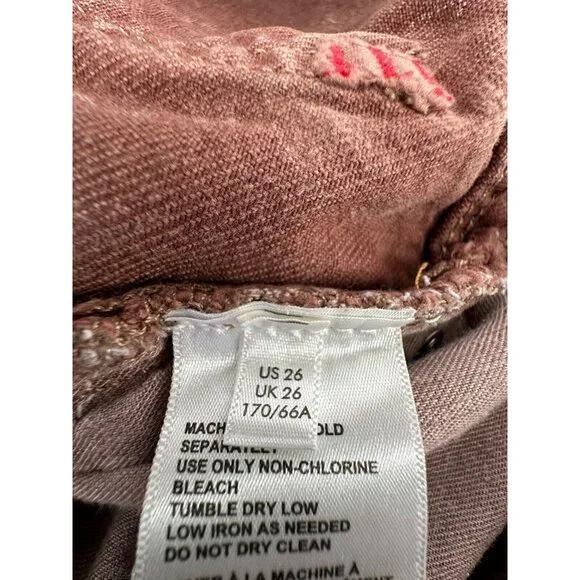 BDG Womens Shorts Sz 26 Mom High Rise Cinnamon Distressed Cuffed Outdoorsy Boho - Picture 9 of 14